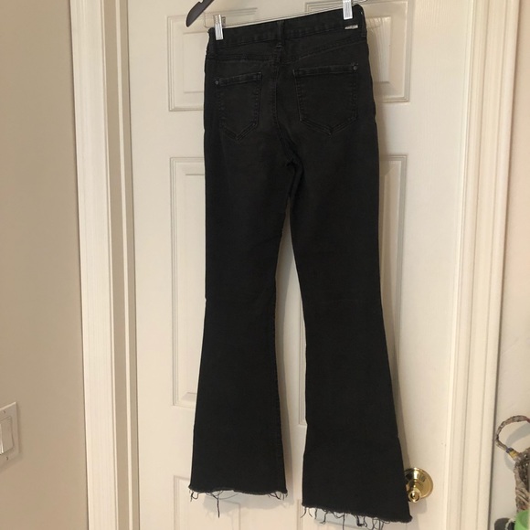 Stretchy raw hem flare jeans - Picture 3 of 4